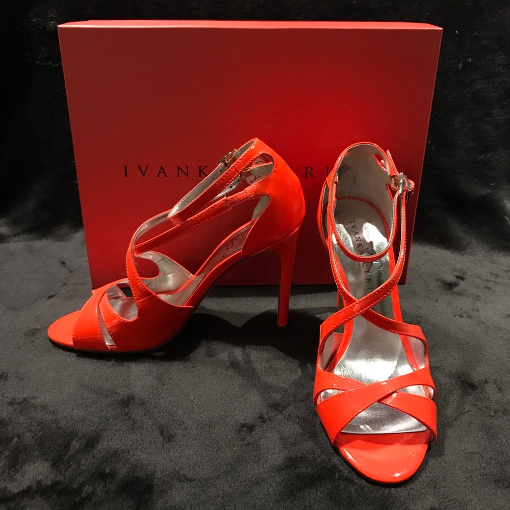 Ivanka Trump Helice Orange Patent Leather, Size 7